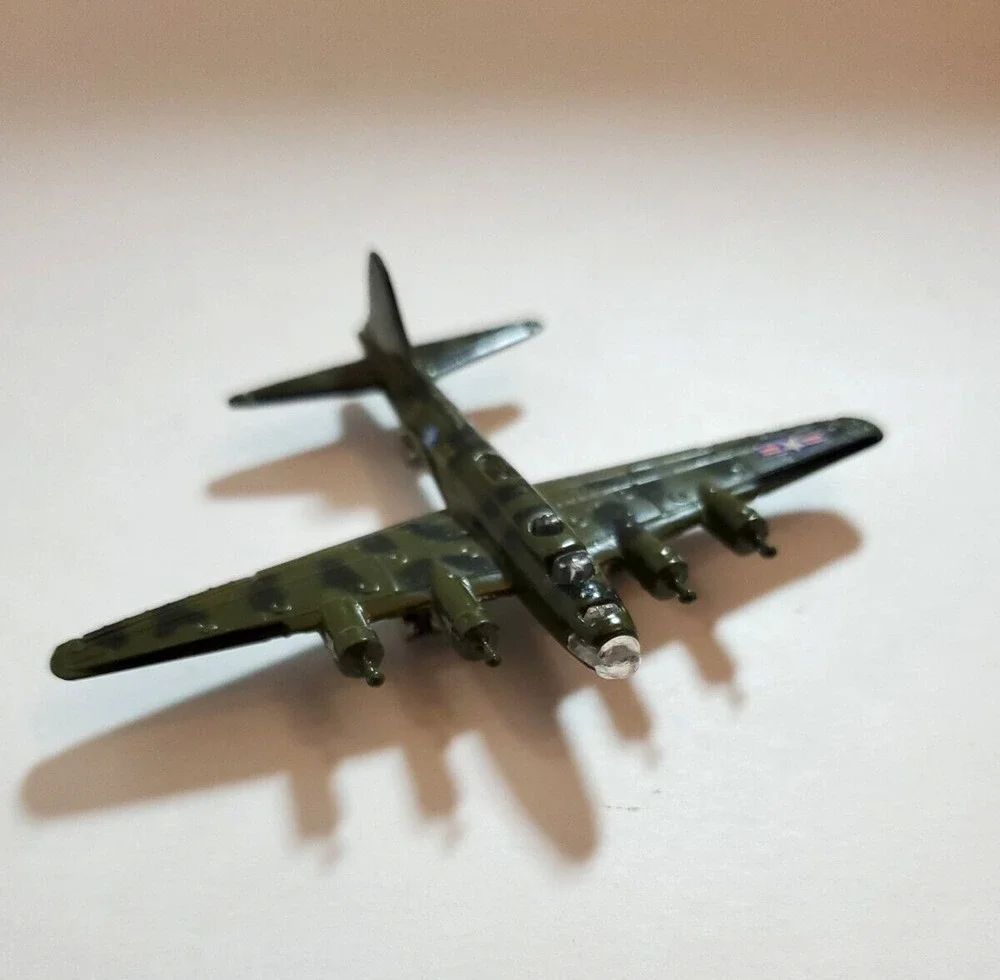 Airplane Diecast A222 B-17 Plane Toy Missing Propellers